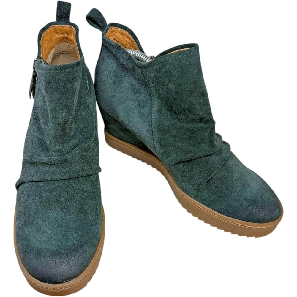 Sofft‎ Siri Hunter Green Suede Ruche Wedge Outer Zip Booties